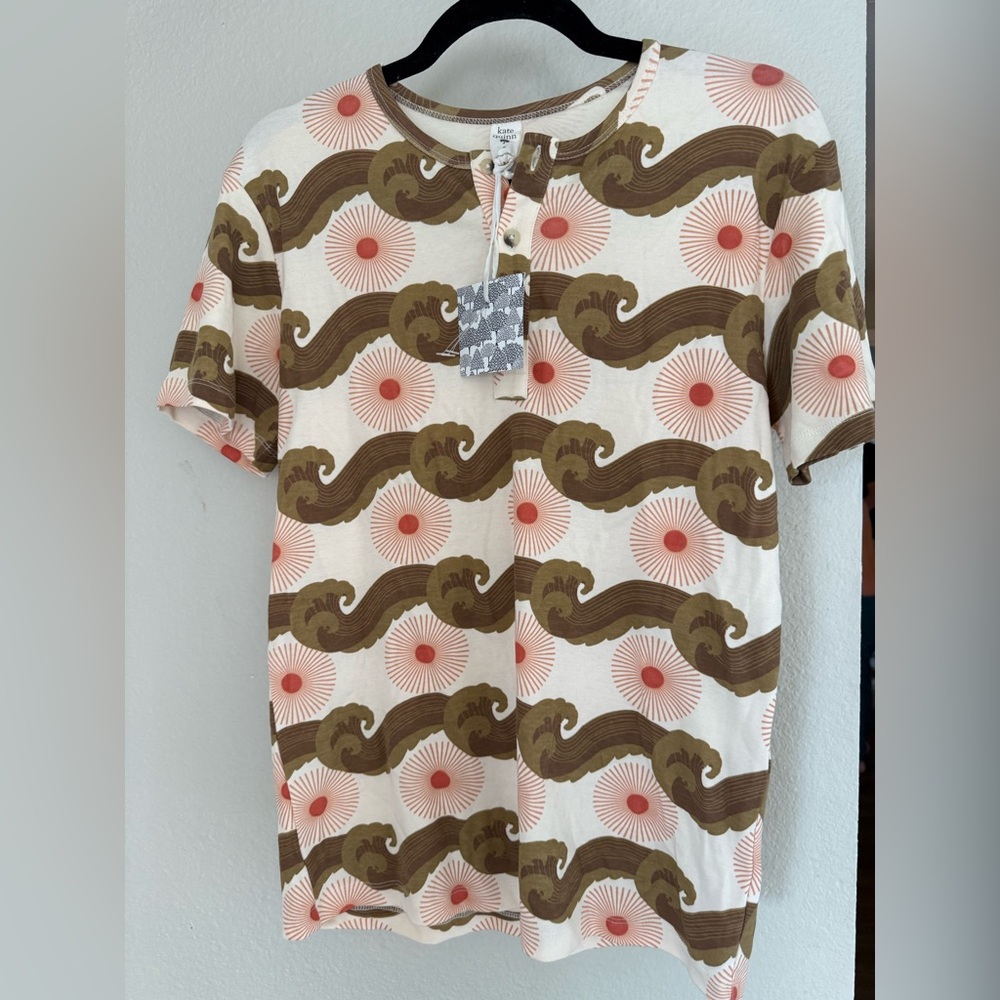 Kate Quinn Women’s Short Sleeve Tee NWT Size S Organic Cotton